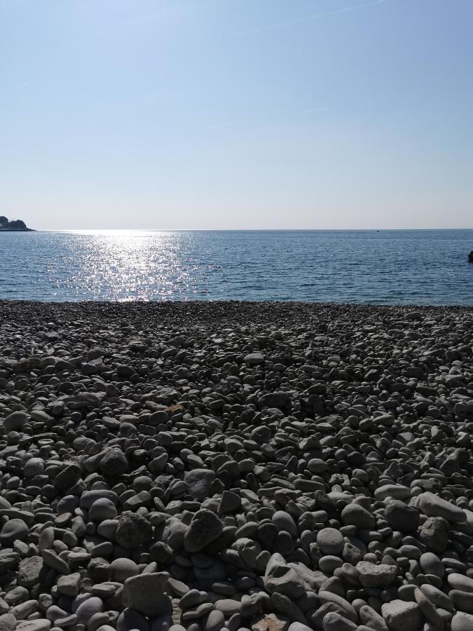 Apartment Stefania On The Beach Koromačno Esterno foto