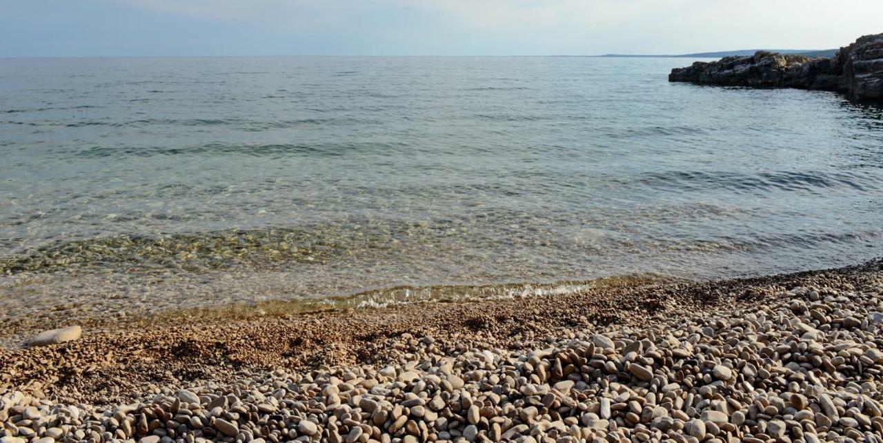 Apartment Stefania On The Beach Koromačno Esterno foto